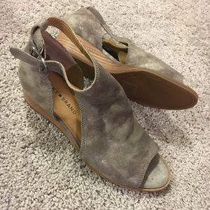 Brand New Lucky Brand Tan Booties